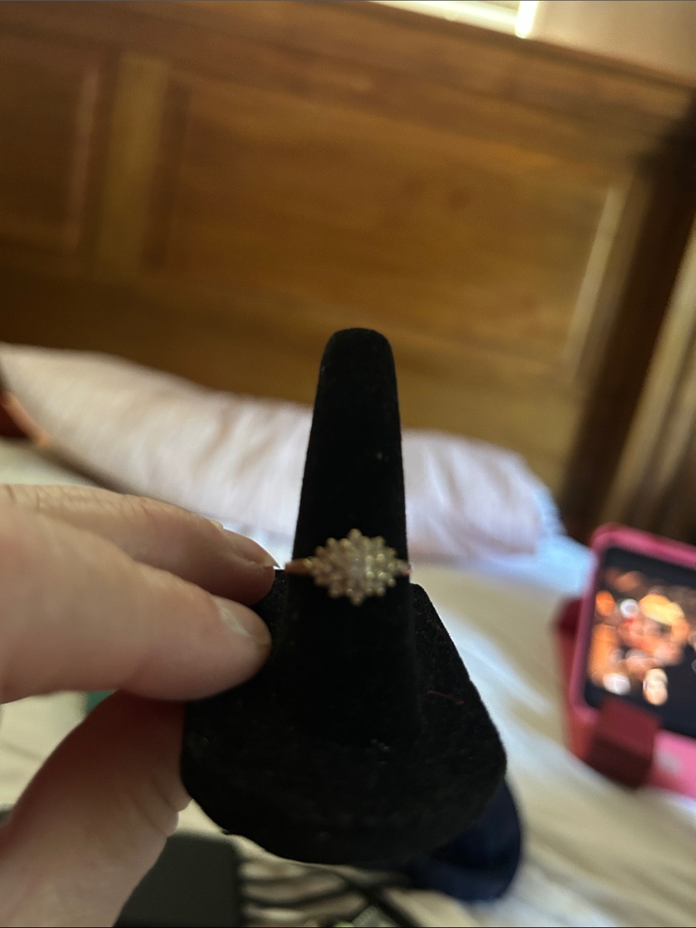 Delicate 14 Kt Gold Cluster Ring with Sparkling Stones
